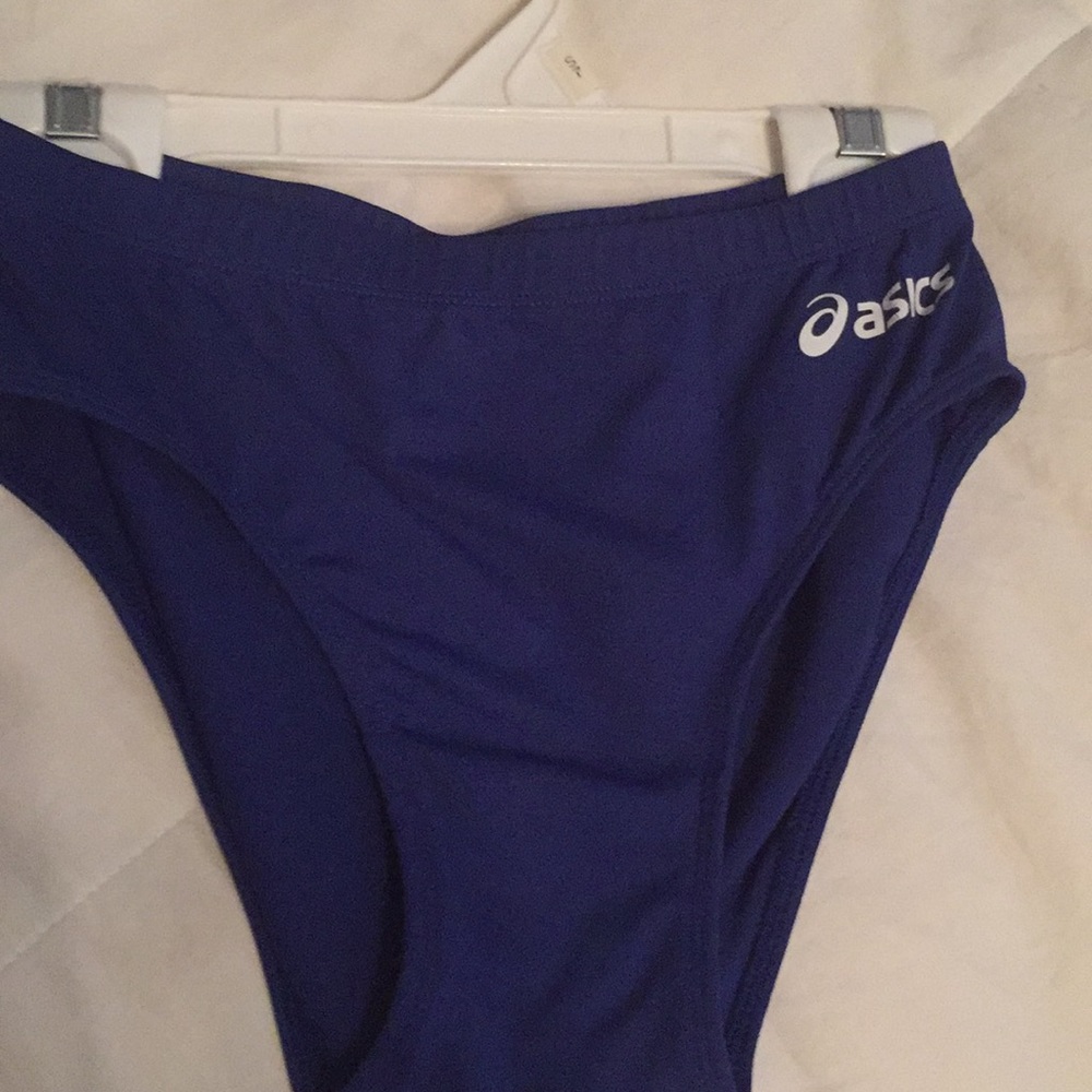 Asics running briefs/bundies. Size small